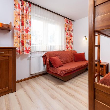 Nemo 2 Hotel Karwia Buitenkant foto